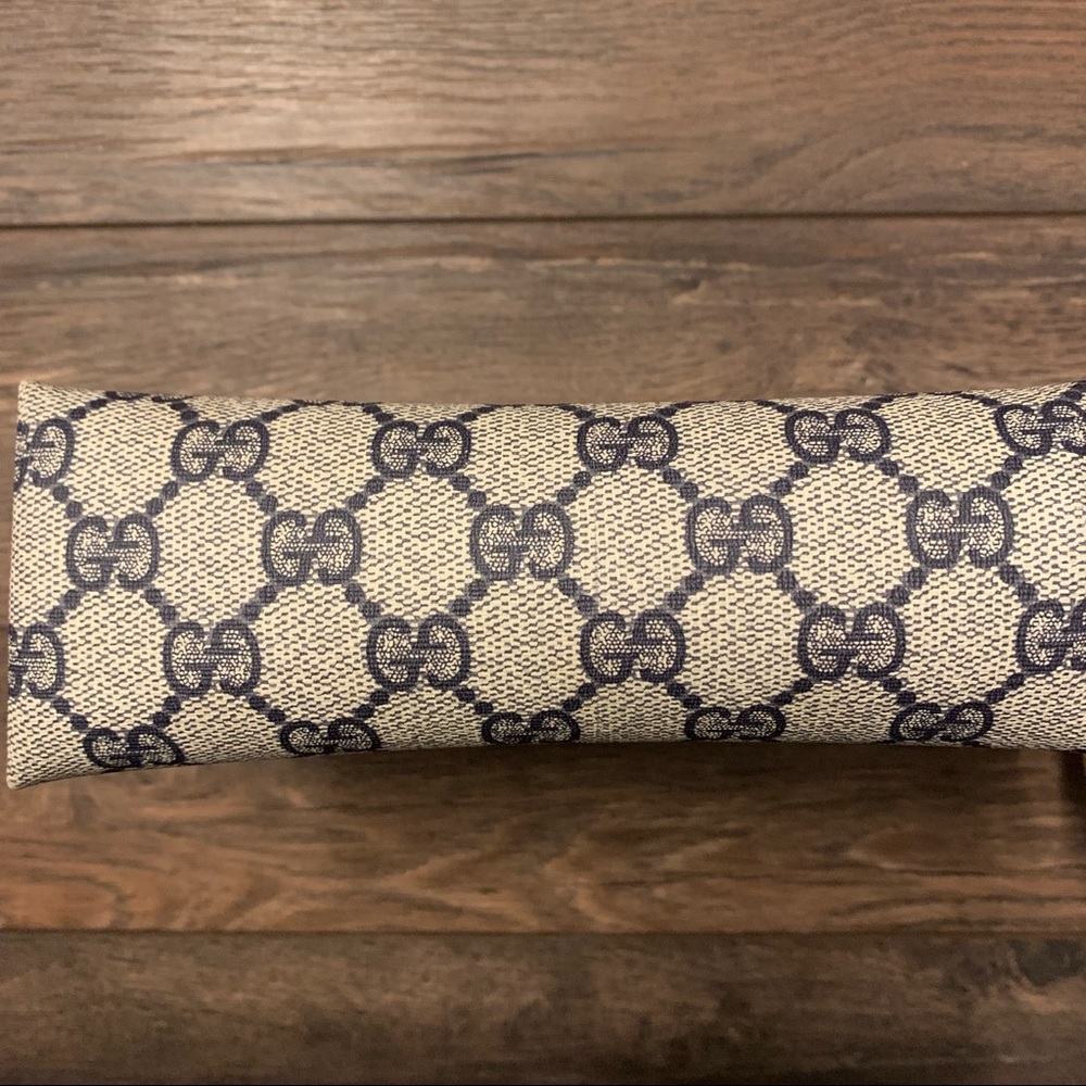 ❌SOLD❌ Vintage Gucci Supreme Monogram Navy Blue Cosmetic Pouch Bag - Picture 5 of 13